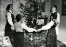 Spaarnestad Fotoarchief,  - 
Norwegische Familie um den Weihnachtsbaum, 1952 -
Postkaarten-set - 
D1189-1